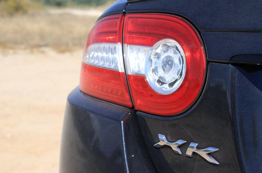  Jaguar XKR-S 2012 года  (фото 68 из 82)